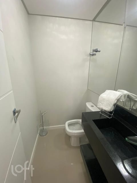Image 3 - 248750